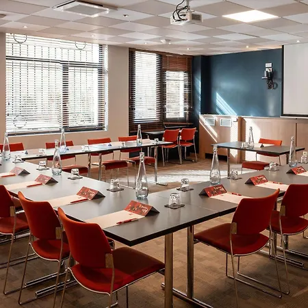 Ibis Centre Perrache 3*
