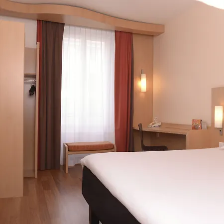 Ibis Centre Perrache Szálloda 3*