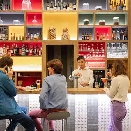 Ibis Centre Perrache 3*